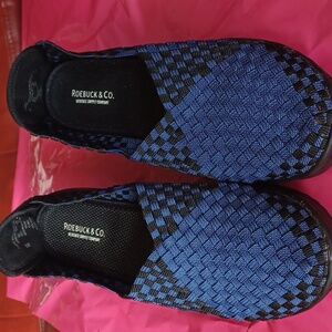 Roebuck & Co Elastic Woven Blue & Black Shoes 7M